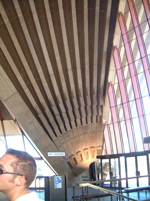 aus2003_0111_024310AA.JPG